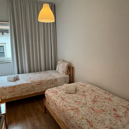 Peter Cribs - Rio Douro & Caves Vinho Do Porto *